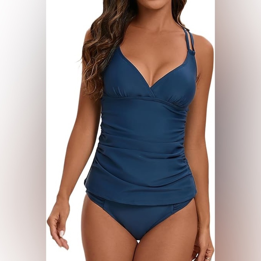 Cupshe Women's Scalloped Halter Tankini Navy Swimsuit NWT Size S‎